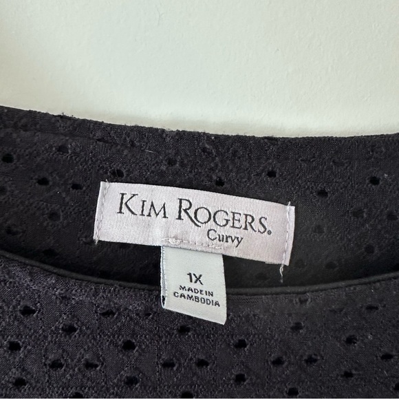 1X black eyelet Kim Rogers top - Picture 5 of 6